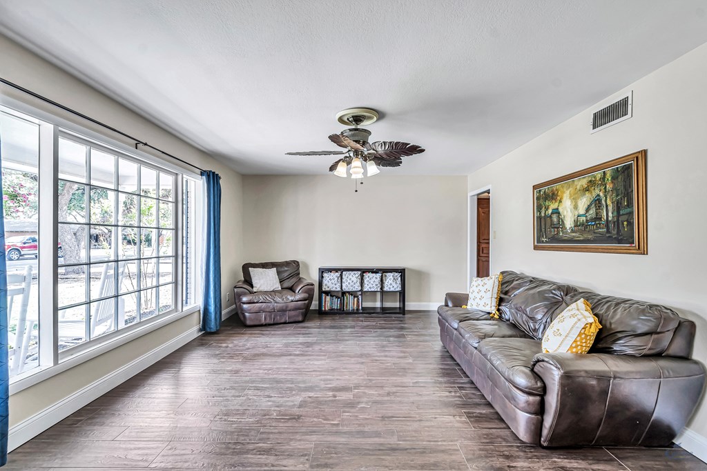 2611 Fannin Ave, Midland, Texas image 7