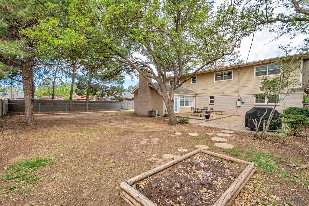 2611 Fannin Ave, Midland, Texas image 38