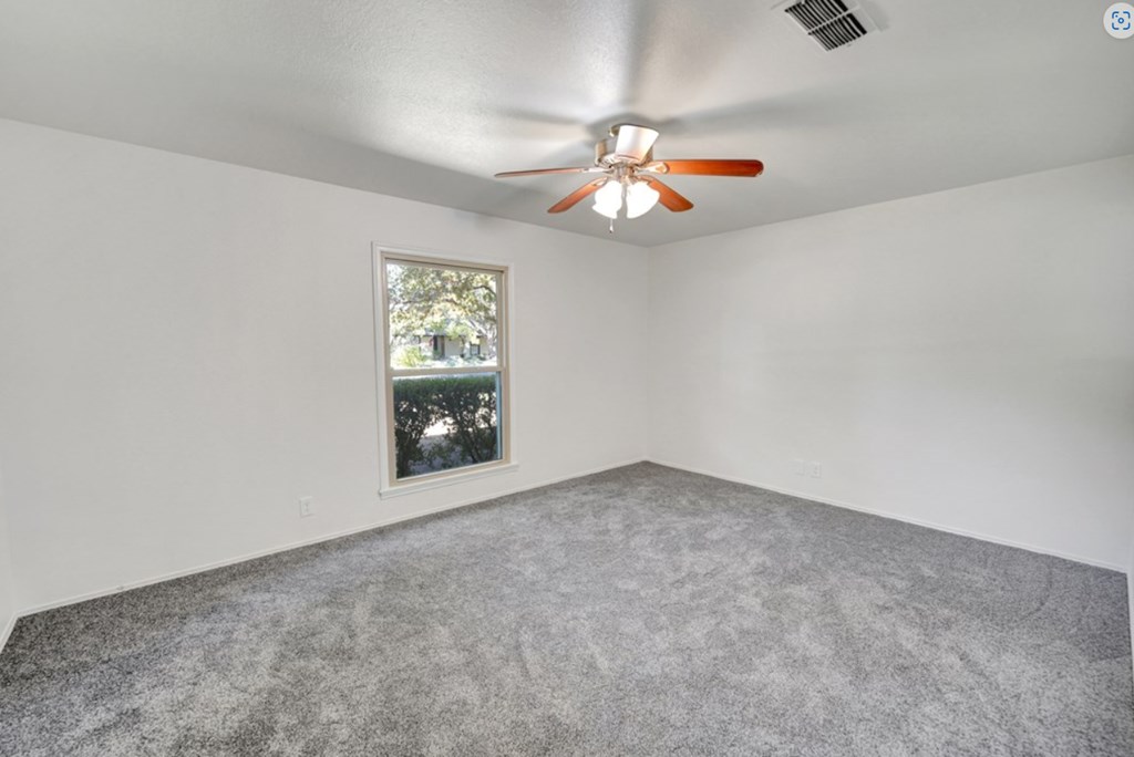 2 Auburn Court, Midland, Texas image 10