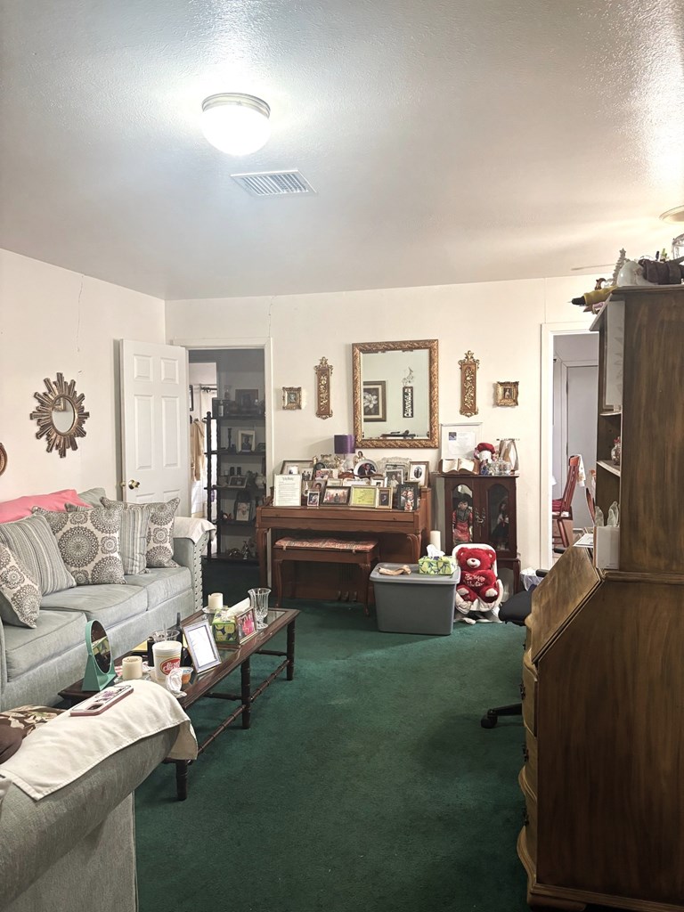 1122 E Cowden Ave, Midland, Texas image 2