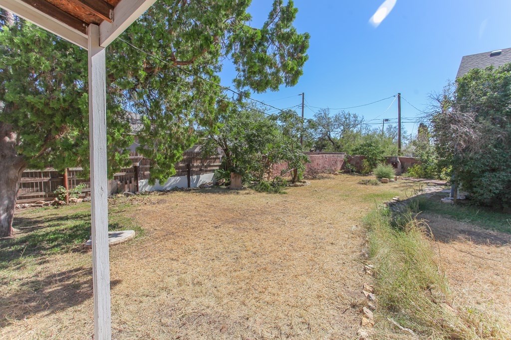1004 E 15th St, Big Spring, Texas image 22