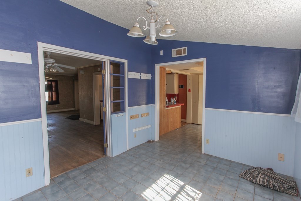 1004 E 15th St, Big Spring, Texas image 7