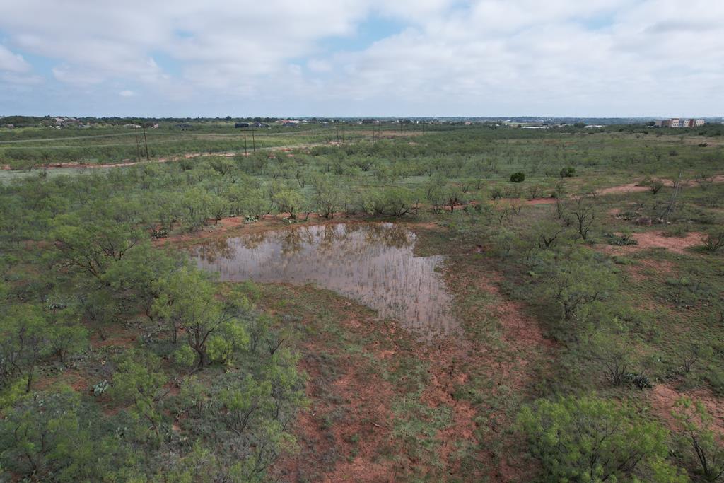 00003 Memorial Way, Snyder, Texas image 4