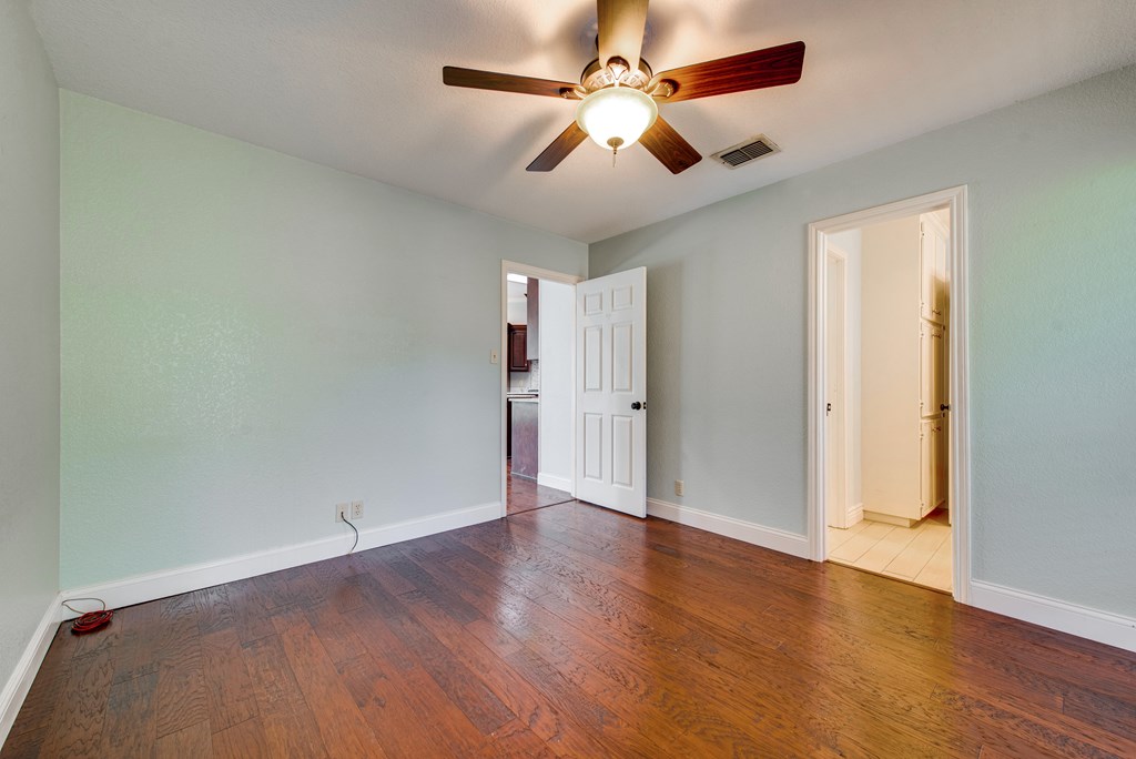 1910 Centerview, Midland, Texas image 28