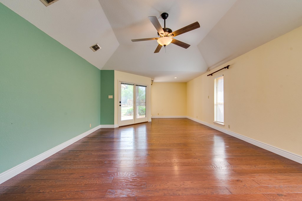 1910 Centerview, Midland, Texas image 19