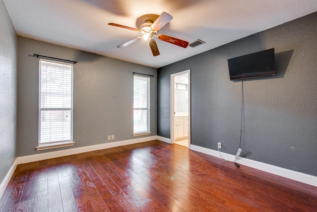 1910 Centerview, Midland, Texas image 33