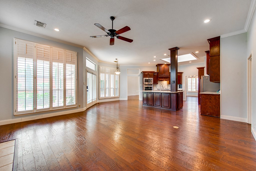 1910 Centerview, Midland, Texas image 12