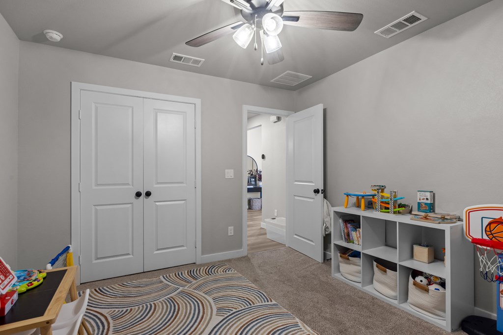 2906 Yellowstone Ct, Midland, Texas image 6