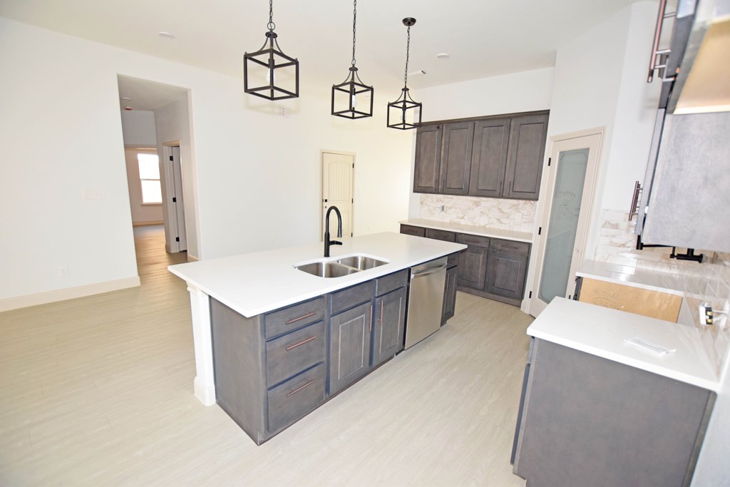 8639 Fortuna Crt Ct, Odessa, Texas image 20
