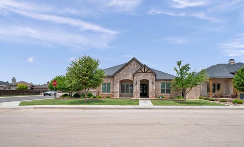 Homes For Sale - 5212 Balfour Court<br/> Midland, TX 79707