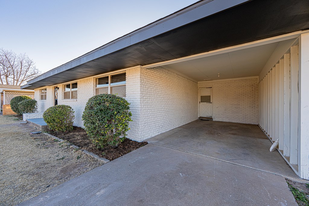 105 Shandon Ave, Midland, Texas image 2