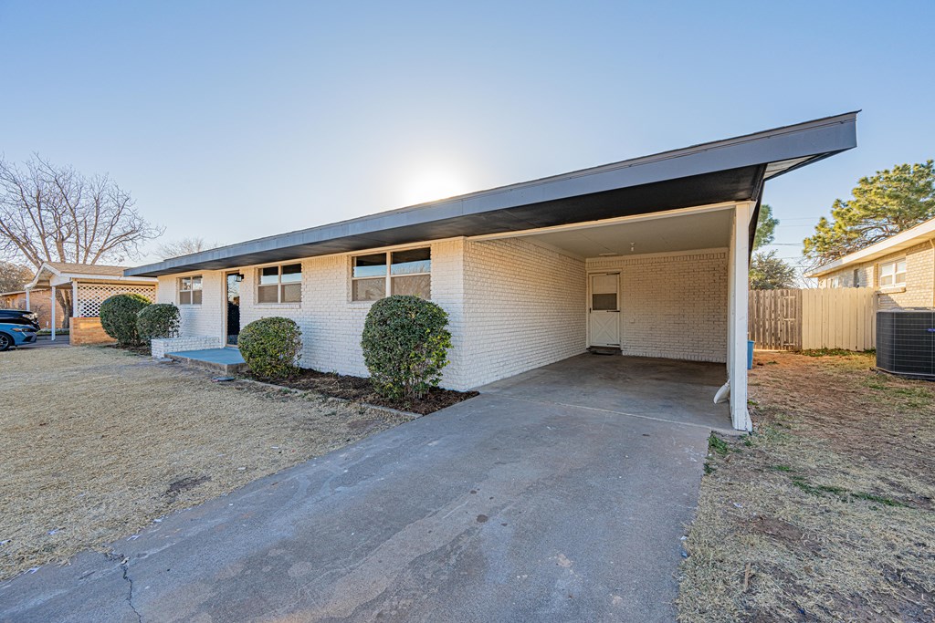 105 Shandon Ave, Midland, Texas image 4