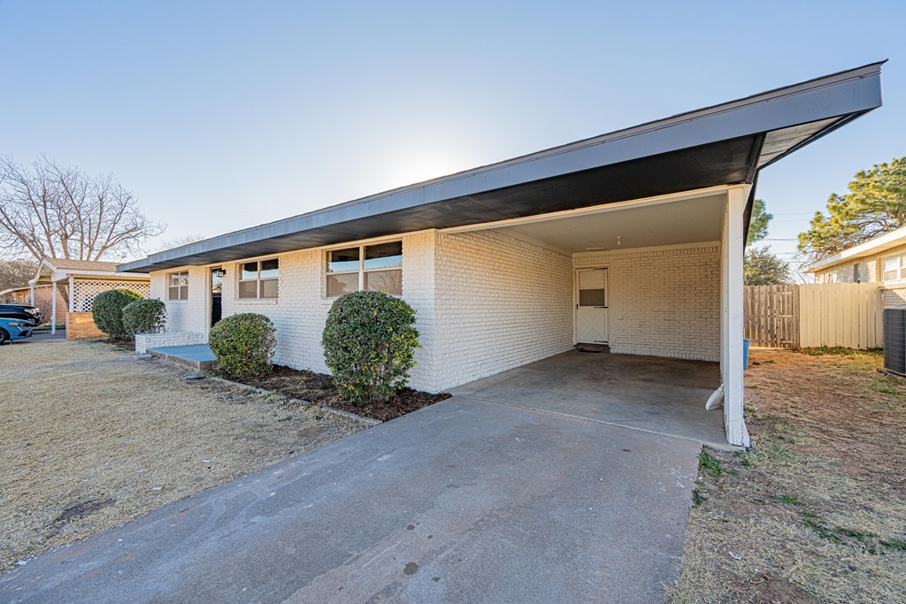 105 Shandon Ave, Midland, Texas image 3