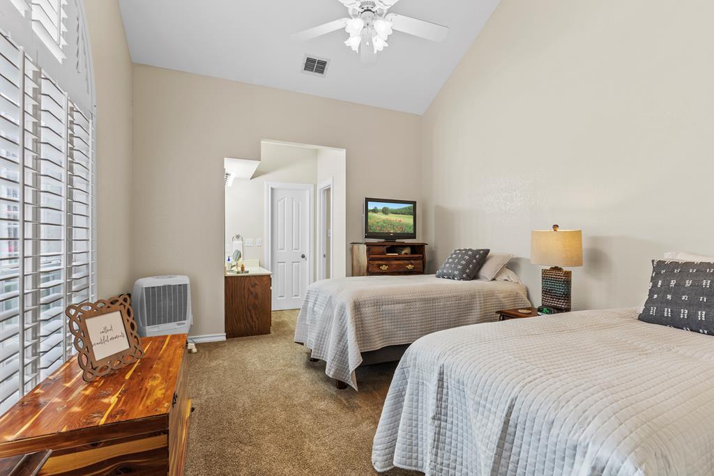 4000 Baybrook Dr, Midland, Texas image 19