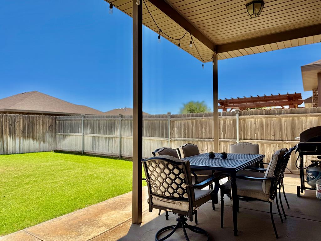6906 Lone Star Lane, Midland, Texas image 31