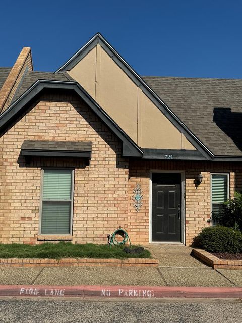 Homes For Sale - 724 Melton Alley<br/> Midland County, Midland, TX 79705