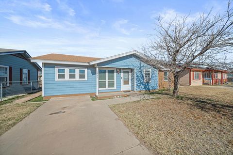 Homes For Sale - 1902 Winston St<br/> Big Spring, TX 79720