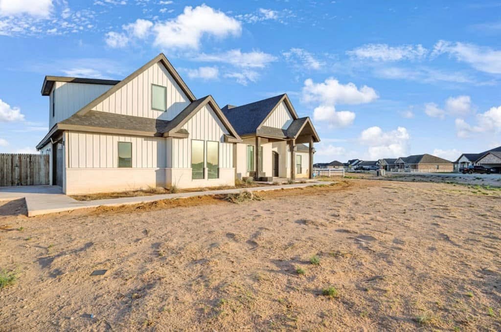 2212 S County Rd 1055, Midland, Texas image 38