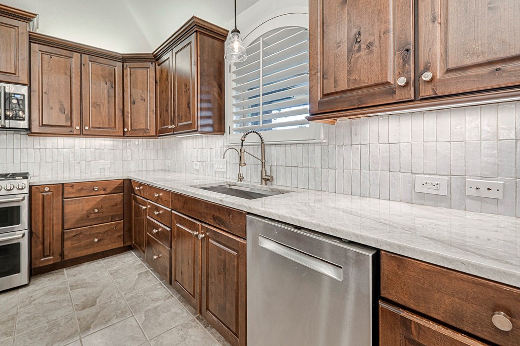5004 Gateway Court, Midland, Texas image 17