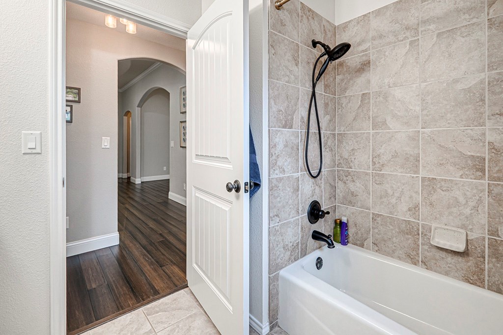 5004 Gateway Court, Midland, Texas image 36