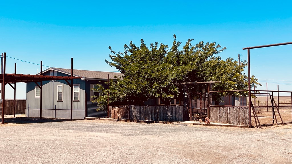 1613 W San Antonio St, Marfa, Texas image 9