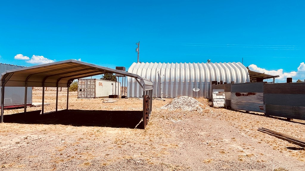 1613 W San Antonio St, Marfa, Texas image 7