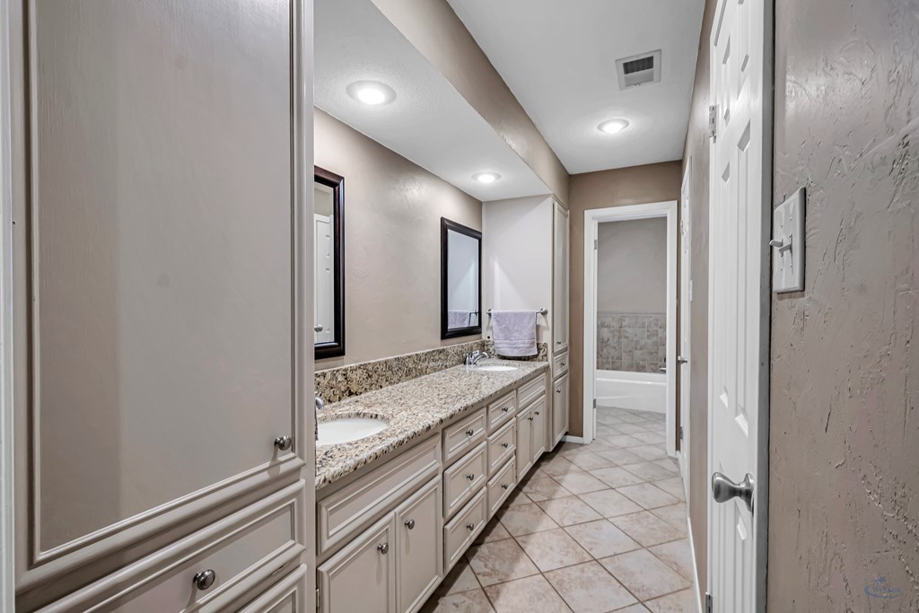 2404 Bellechasse Court, Midland, Texas image 36