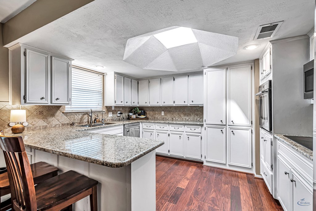 2404 Bellechasse Court, Midland, Texas image 11