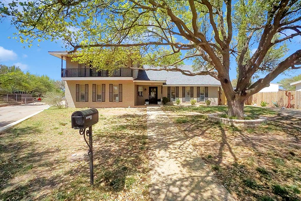 2312 Auburn Place, Midland, Texas image 1