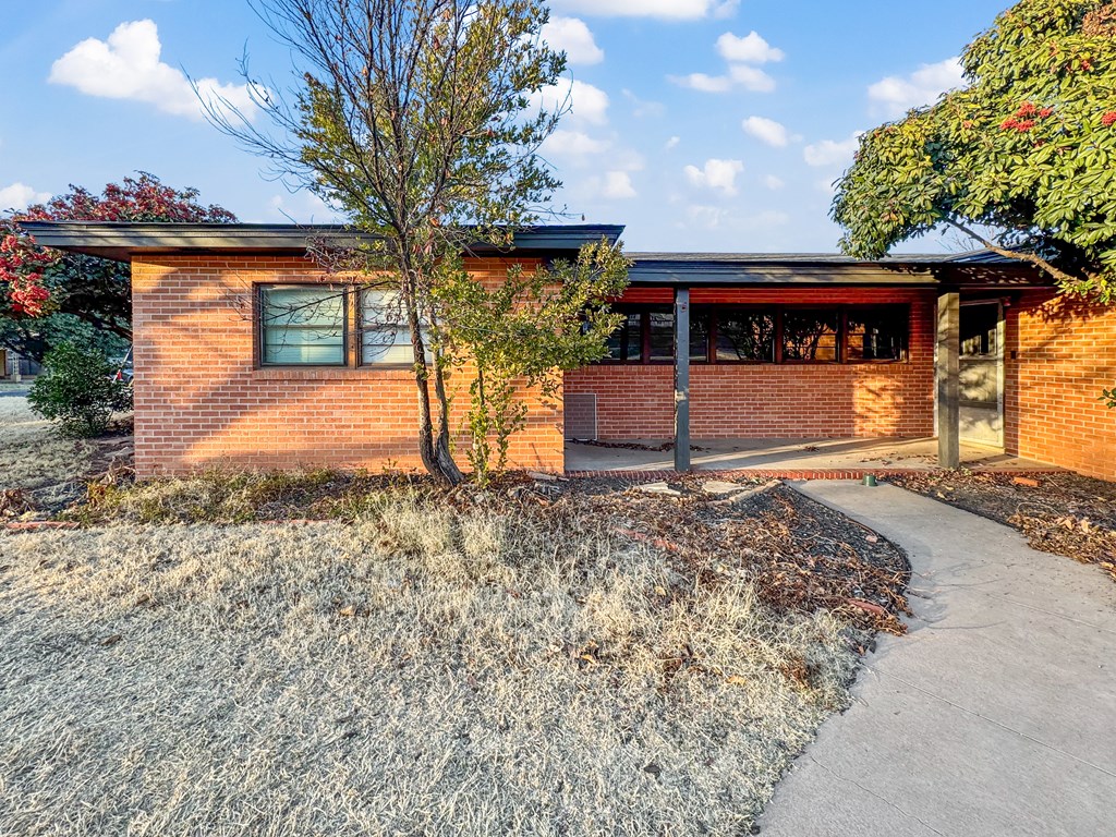 610 Hillside Dr, Big Spring, Texas image 2