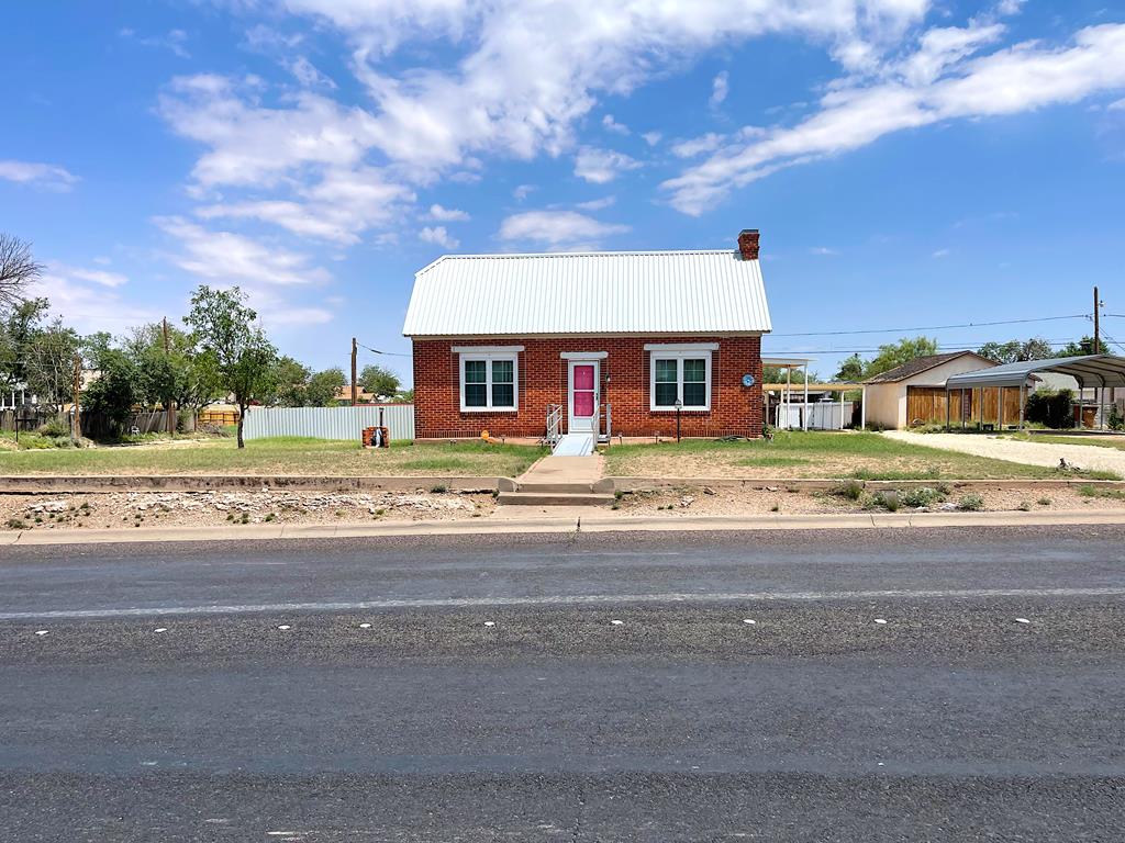 501 E 15th St, Big Spring, Texas image 2