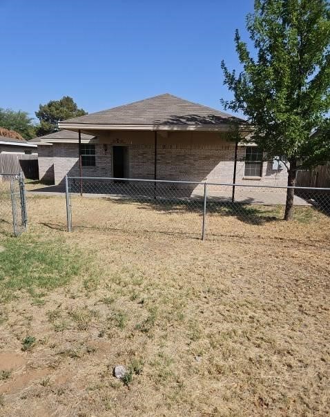 200 E Spruce Ave, Midland, Texas image 2