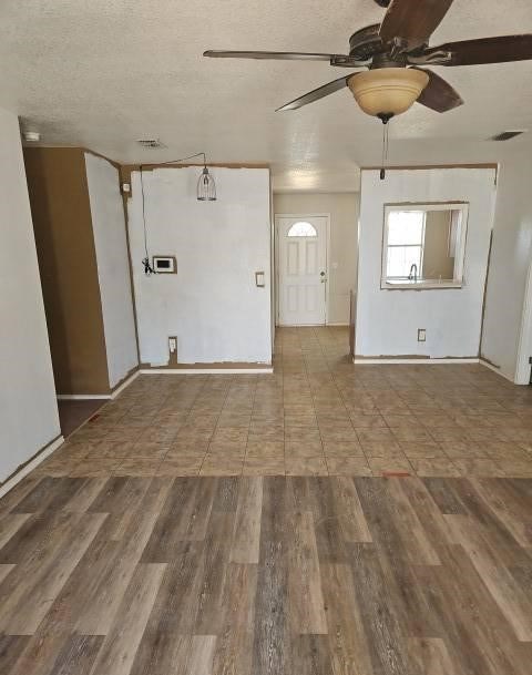 200 E Spruce Ave, Midland, Texas image 8