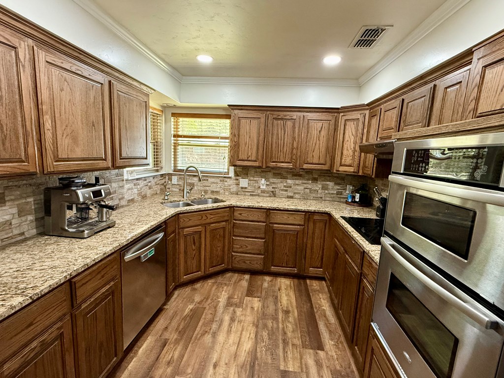 3612 Oakridge Dr, Midland, Texas image 11