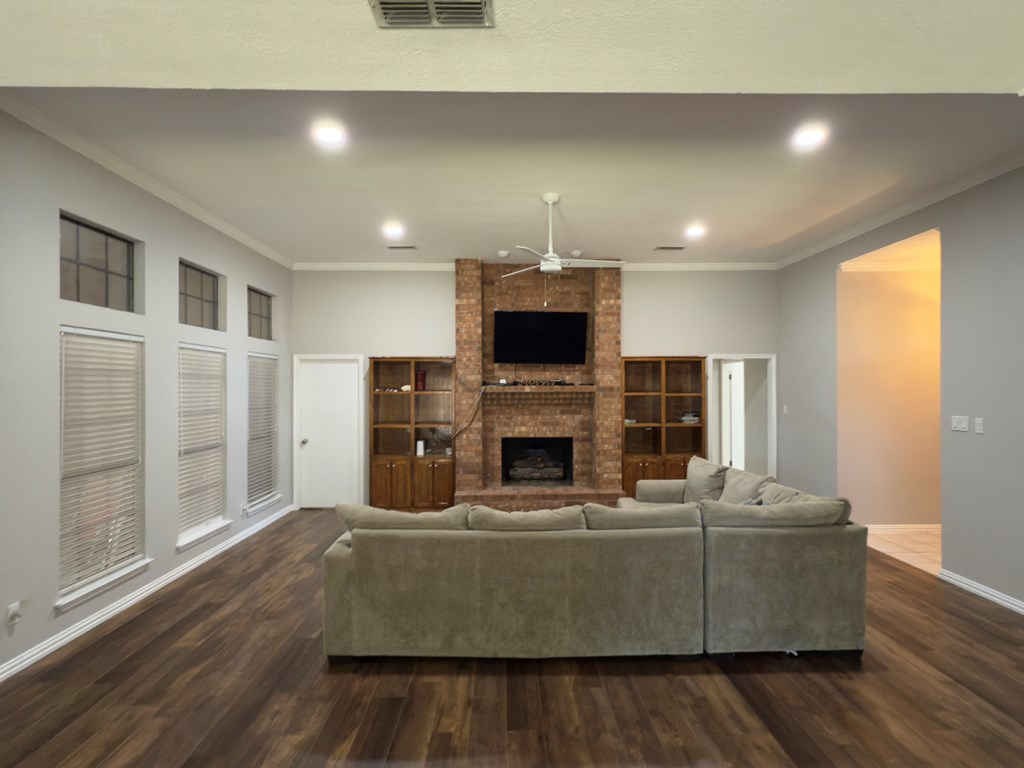 3612 Oakridge Dr, Midland, Texas image 3