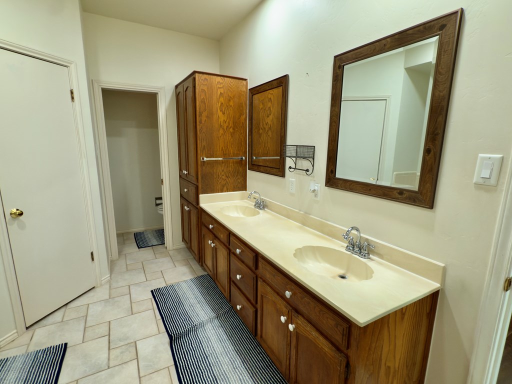 3612 Oakridge Dr, Midland, Texas image 25