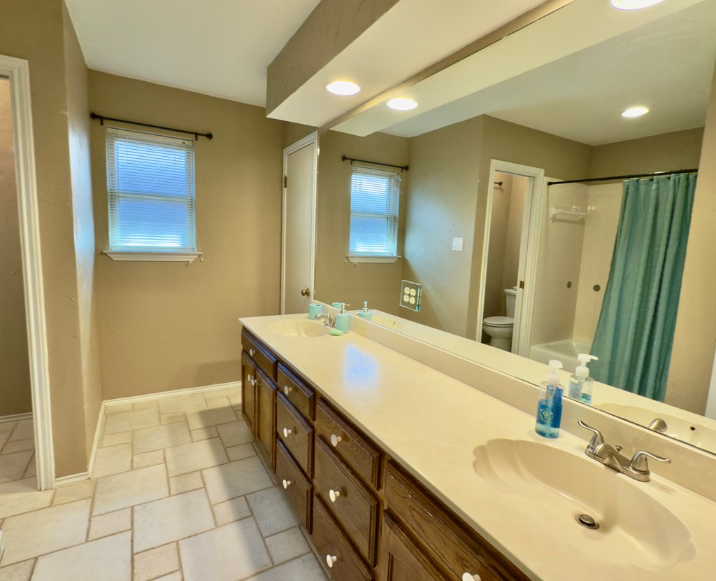 3612 Oakridge Dr, Midland, Texas image 19