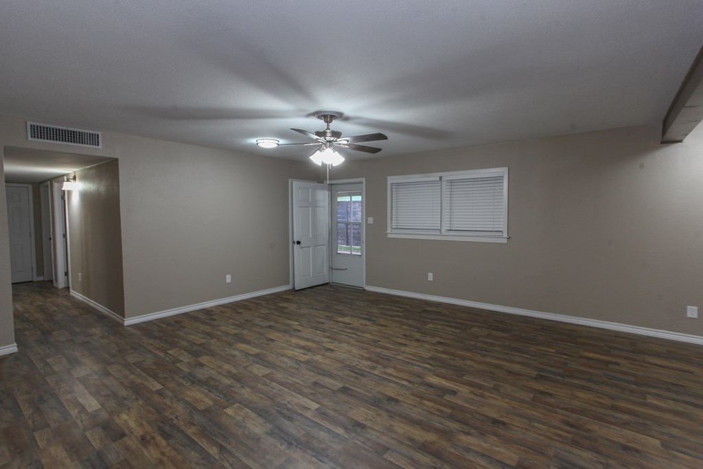 1810 Benton St, Big Spring, Texas image 7
