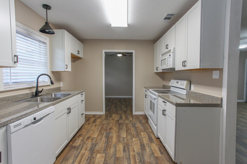 1810 Benton St, Big Spring, Texas image 9