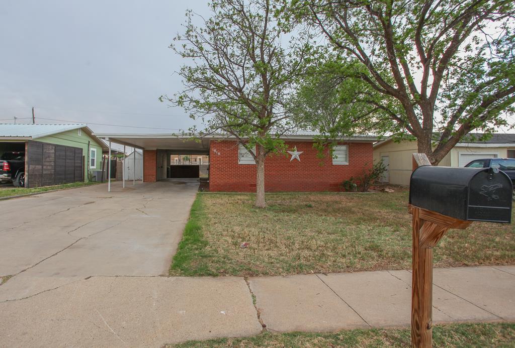 1810 Benton St, Big Spring, Texas image 1
