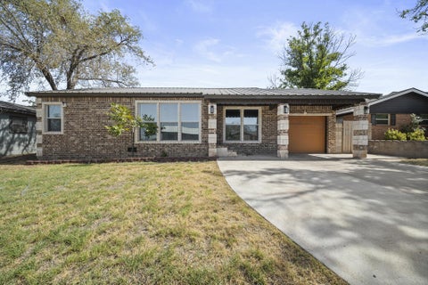 Homes For Sale - 803 W 14th St<br/> Big Spring, TX 79720