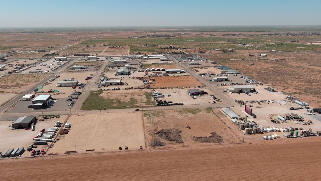 8703 E County Rd 95, Midland, Texas image 2