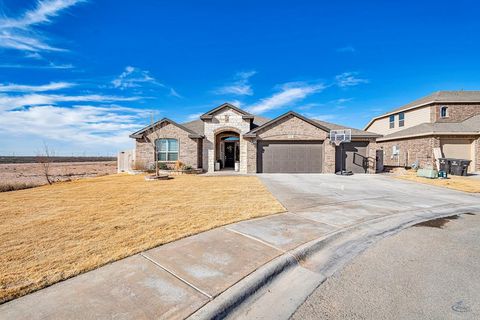 Homes For Sale - 601 Viva Max Dr<br/> Midland, TX 79706