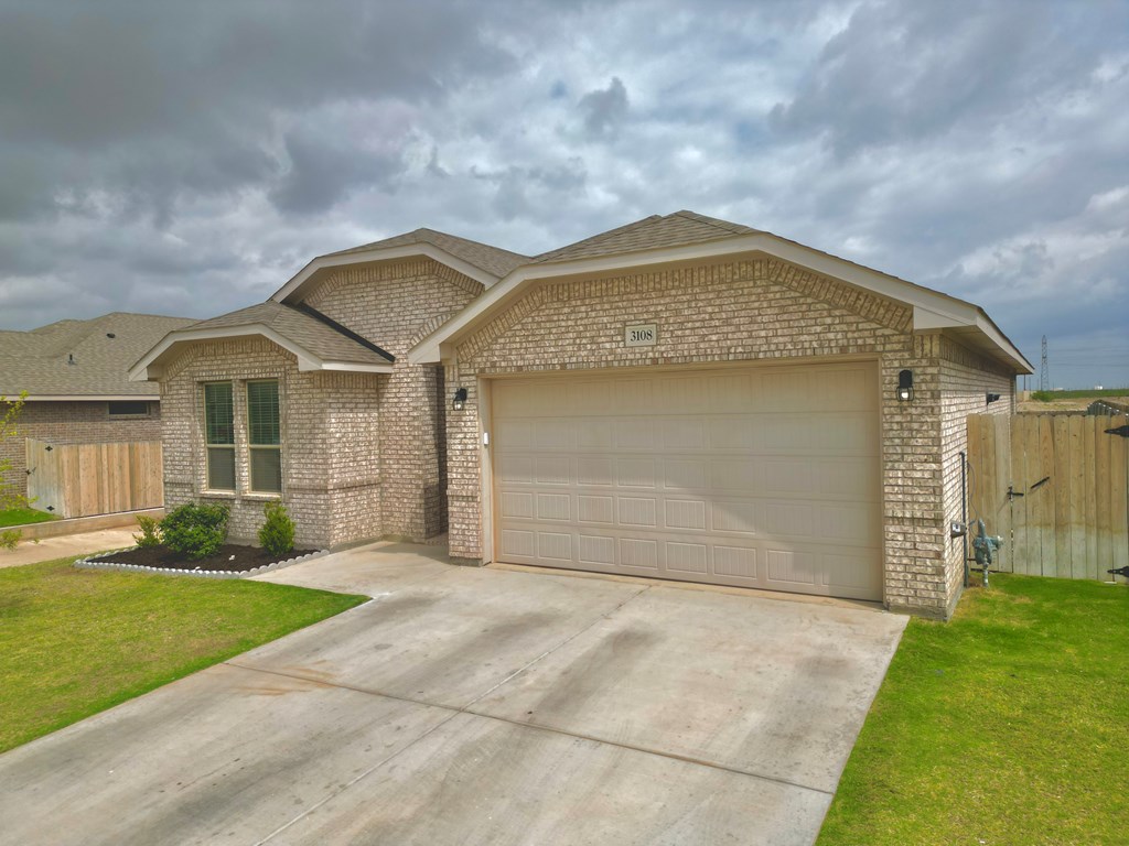 3108 Mearns Ct, Midland, Texas image 3