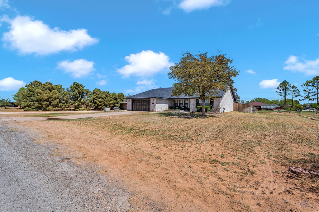 2903 S County Rd 1083, Midland, Texas image 3