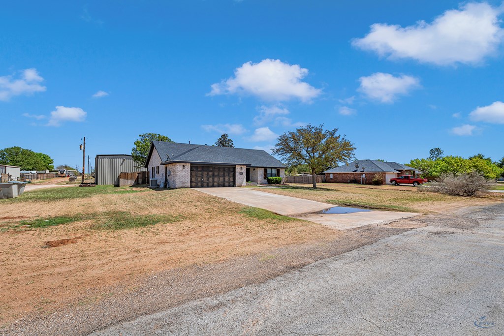 2903 S County Rd 1083, Midland, Texas image 2