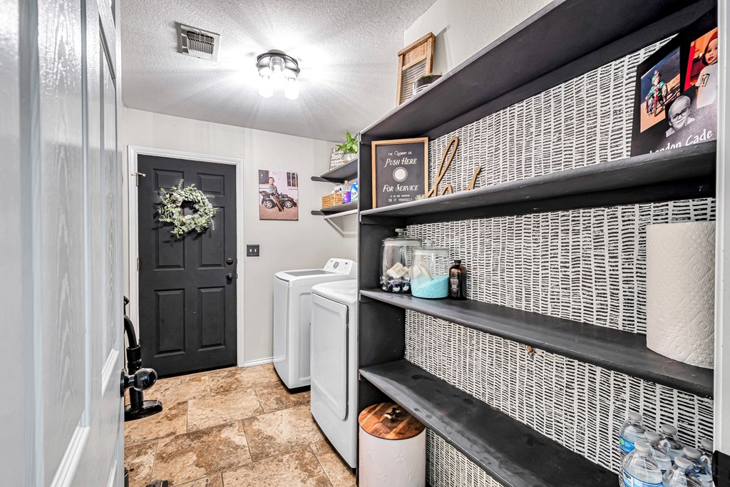 2903 S County Rd 1083, Midland, Texas image 20