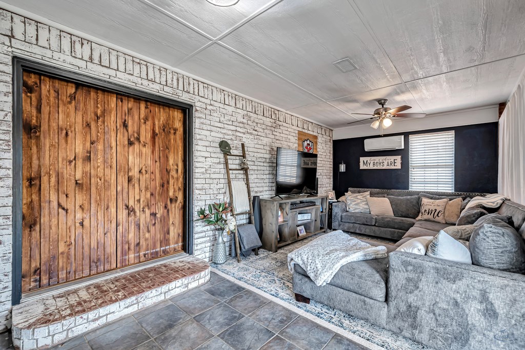 2903 S County Rd 1083, Midland, Texas image 22