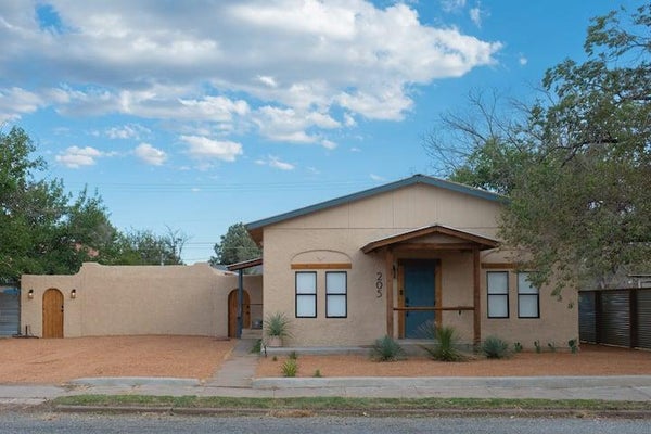 205 W LINCOLN ST, MARFA, TX 79843 - Image d65d39cfd02b727d75524b3fbcbe22eb/1750385684