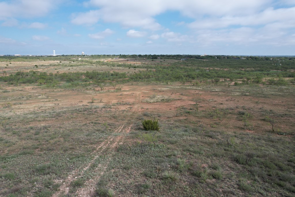 0000 Memorial Way, Snyder, Texas image 9